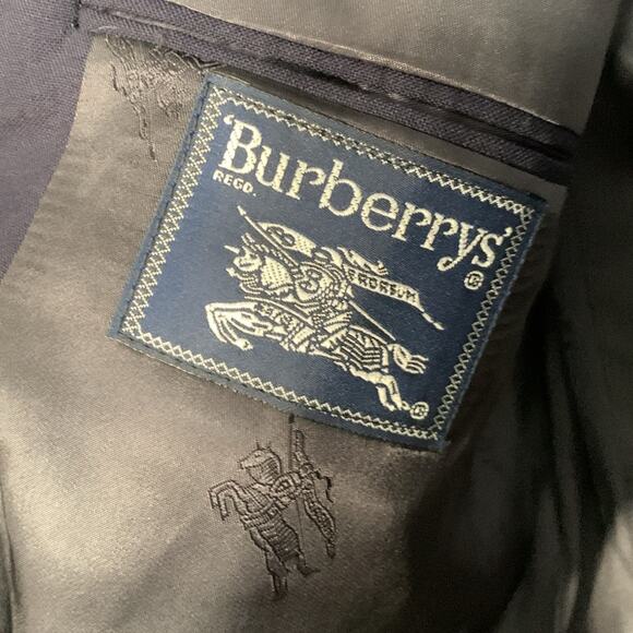 Burberrys’ Men’s Suit Coat Navy With Good Buttons Size 44L - Picture 6 of 9